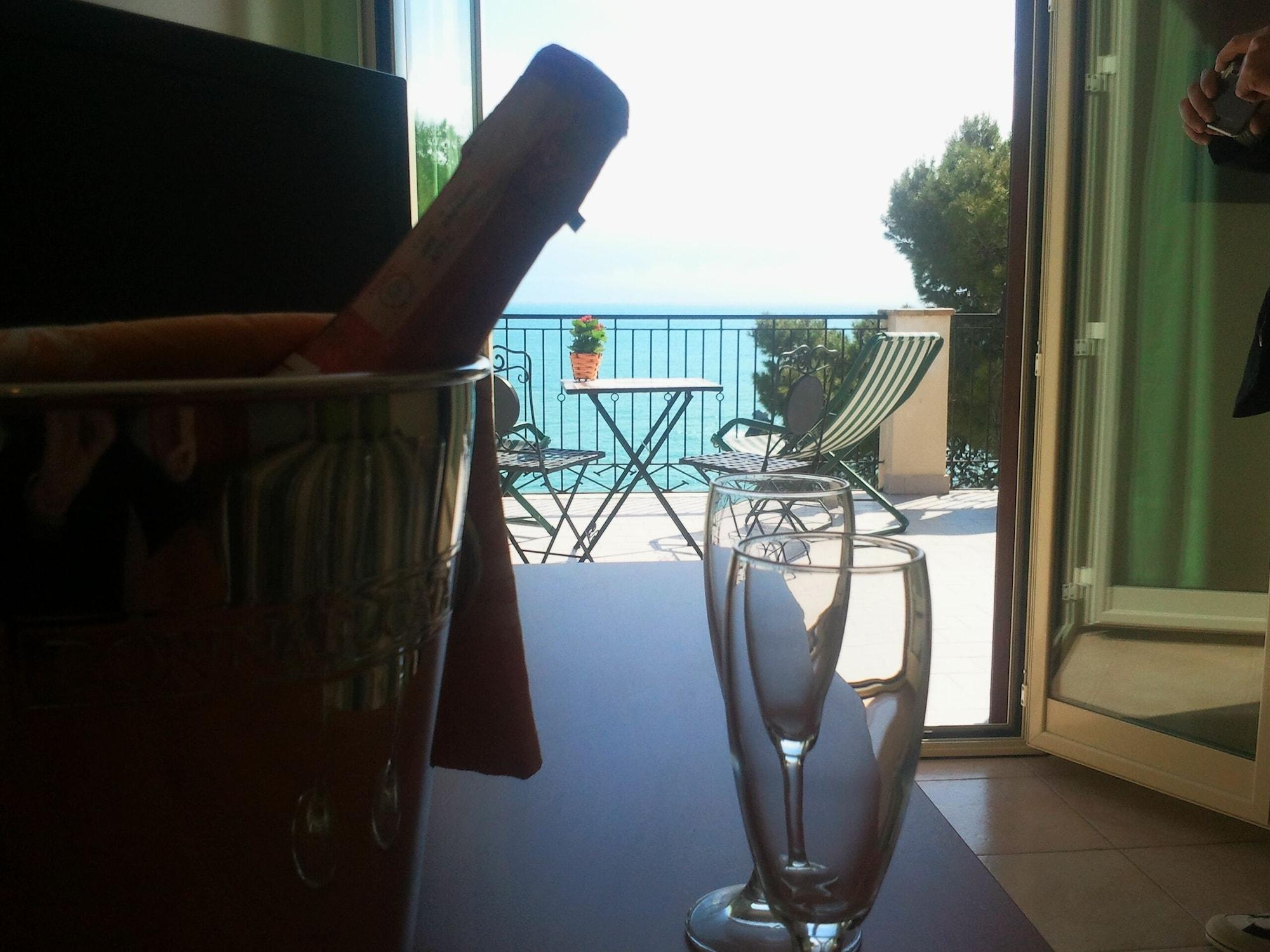 Jonic Mazzaro Hotel 3*